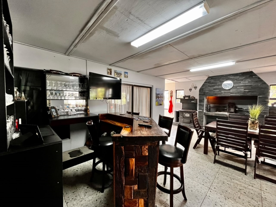 4 Bedroom Property for Sale in Buffelsfontein A H North West